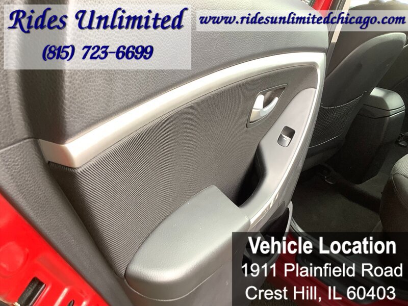 Used 2014 Hyundai Elantra GT FWD image 21