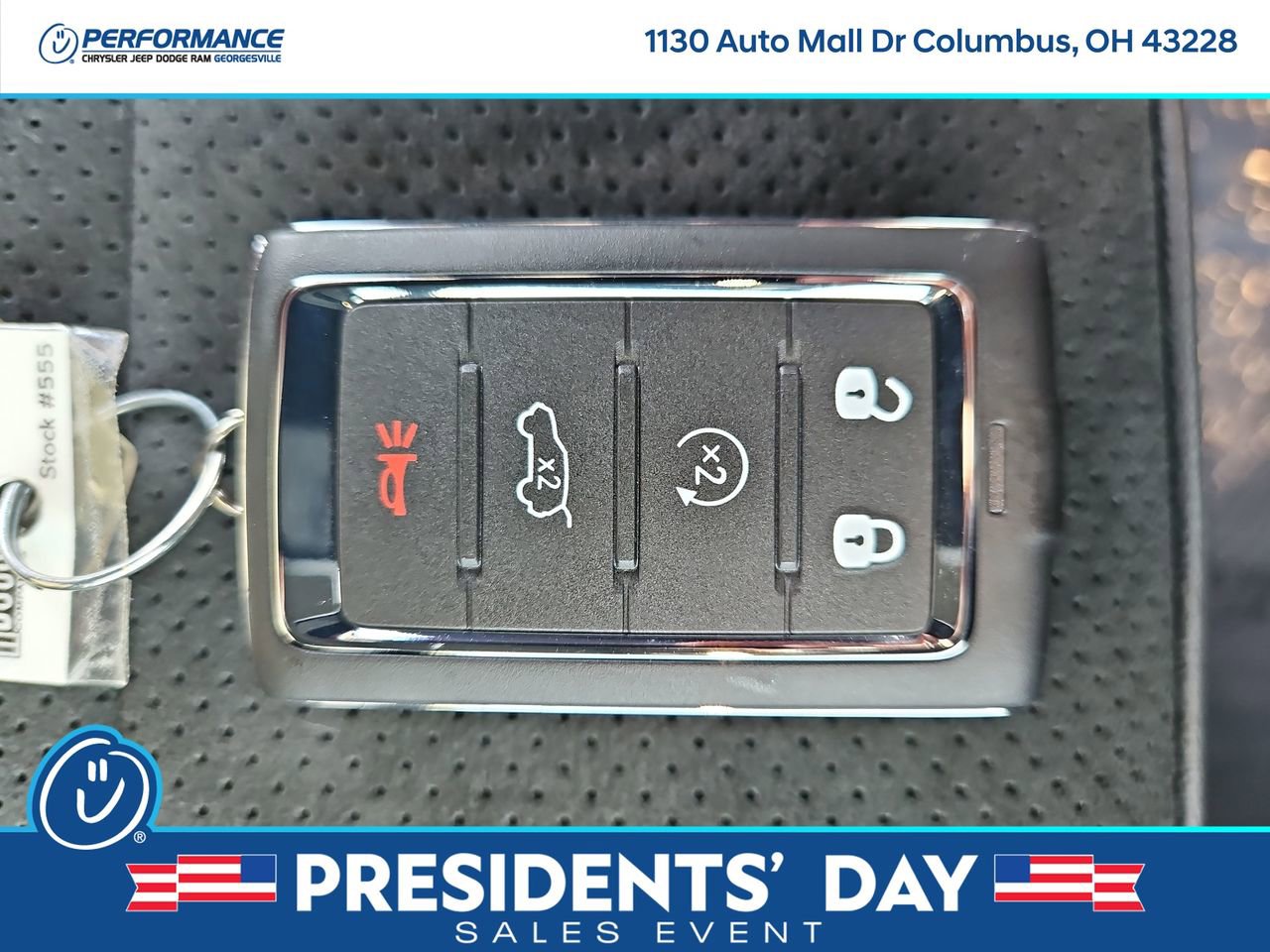 New 2025 Jeep Grand Cherokee Altitude image 32