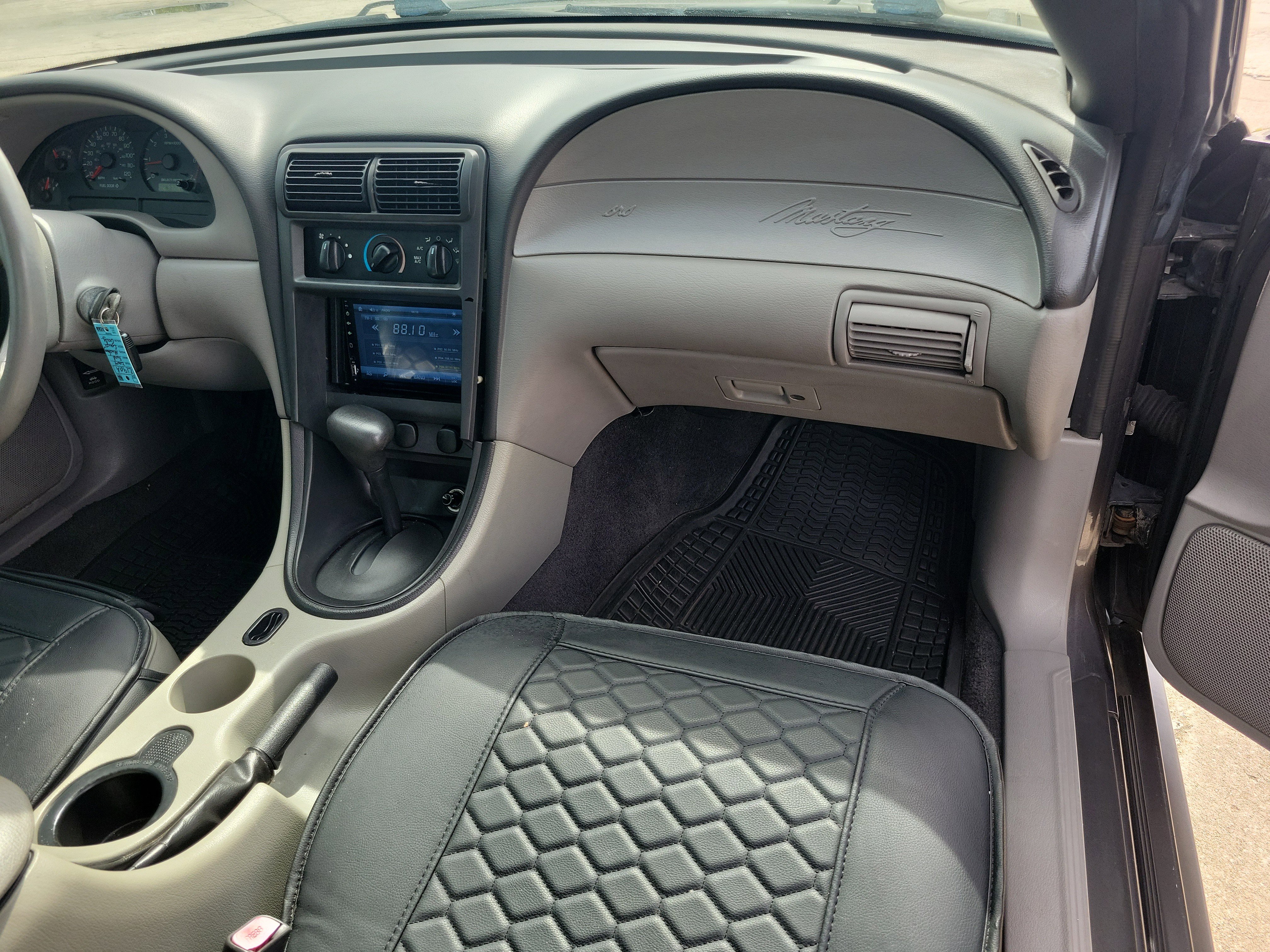 Used 2004 Ford Mustang Premium RWD image 8