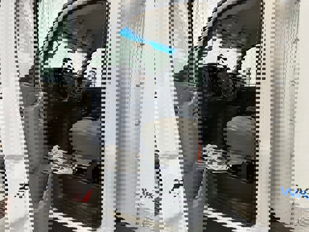 Used 2022 Chevrolet Express 3500 w/ Power Convenience Package image 10