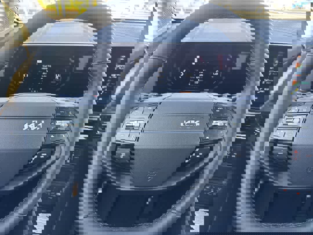 New 2026 Kia Sportage SX image 14