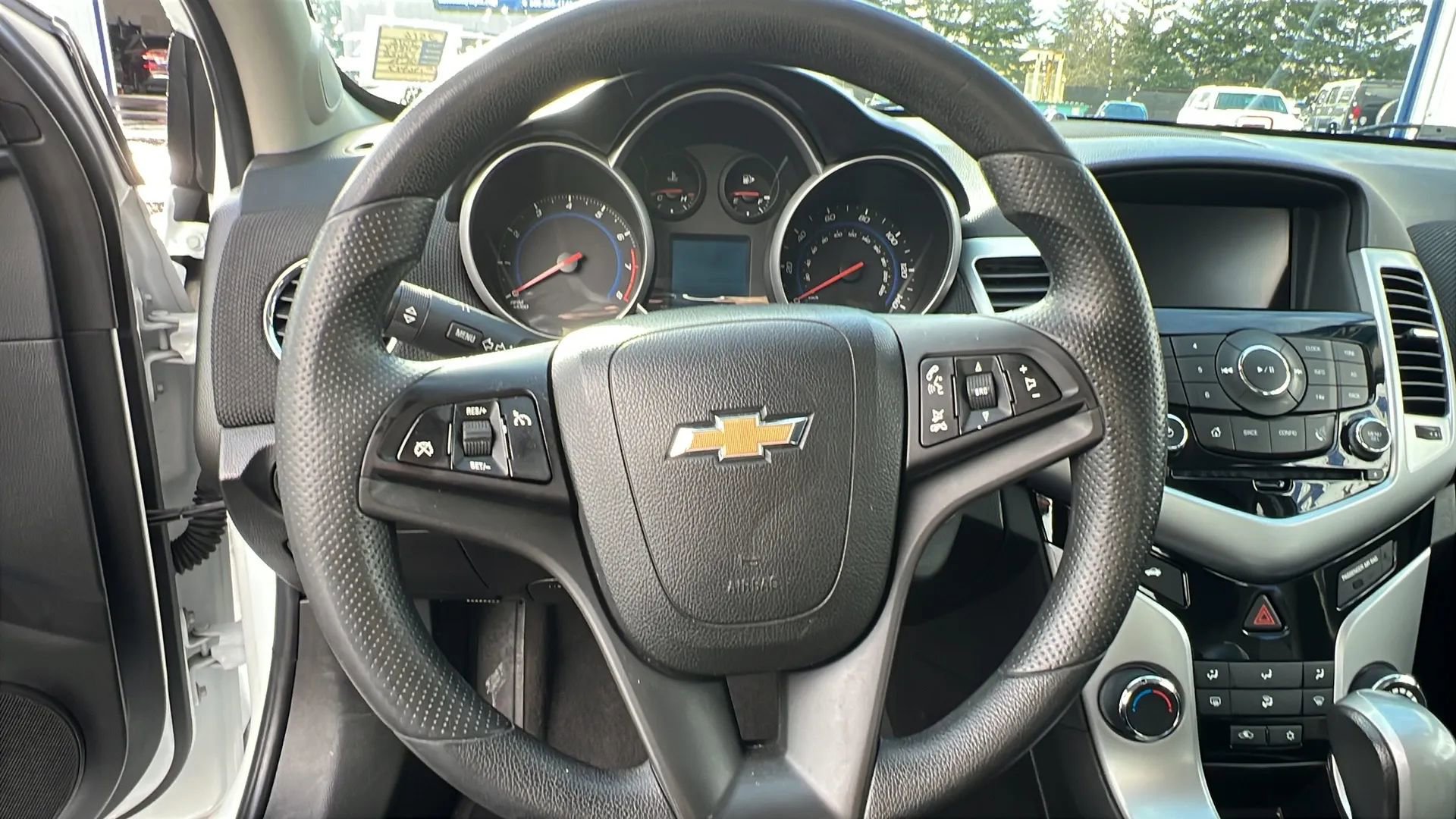 Used 2016 Chevrolet Cruze LT image 14