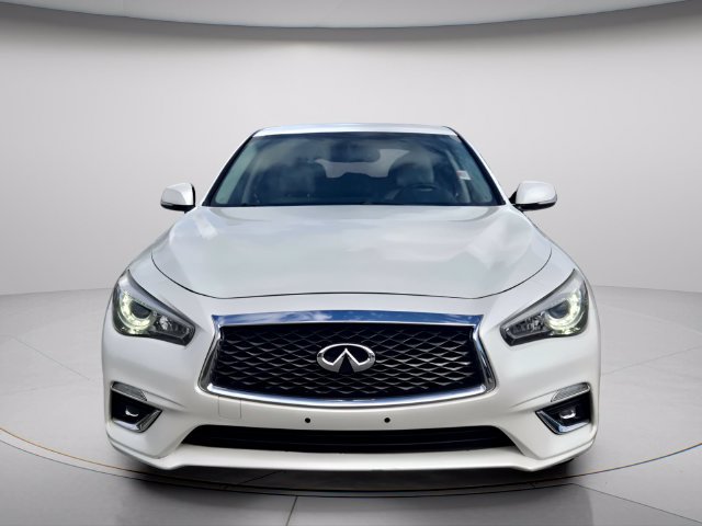 Used 2018 INFINITI Q50 Luxe w/ Essential Package (3.0T Luxe) AWD/4WD image 5