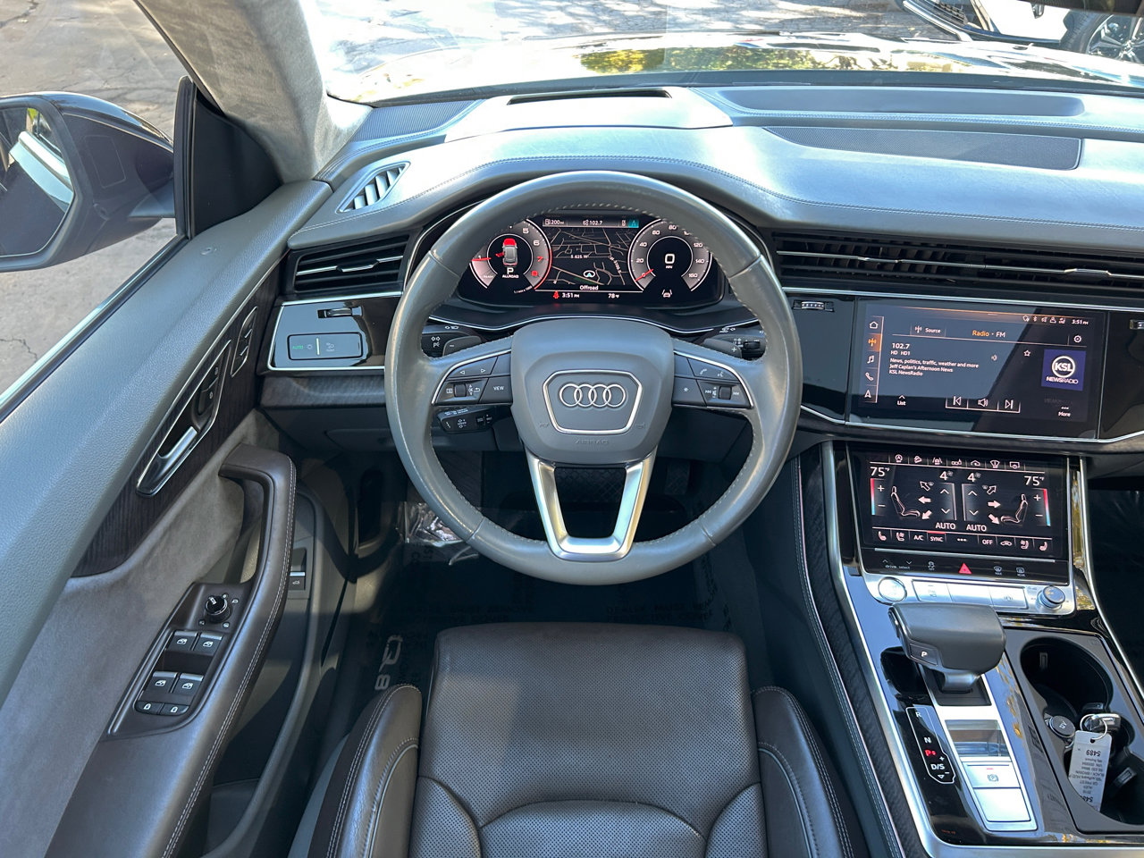 Used 2019 Audi Q8 Prestige w/ Luxury Package image 8