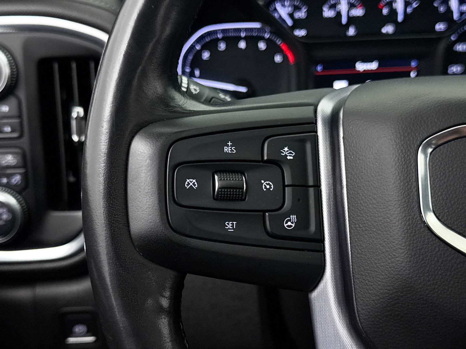 Used 2019 GMC Sierra 1500 SLT w/ SLT Premium Plus Package image 32