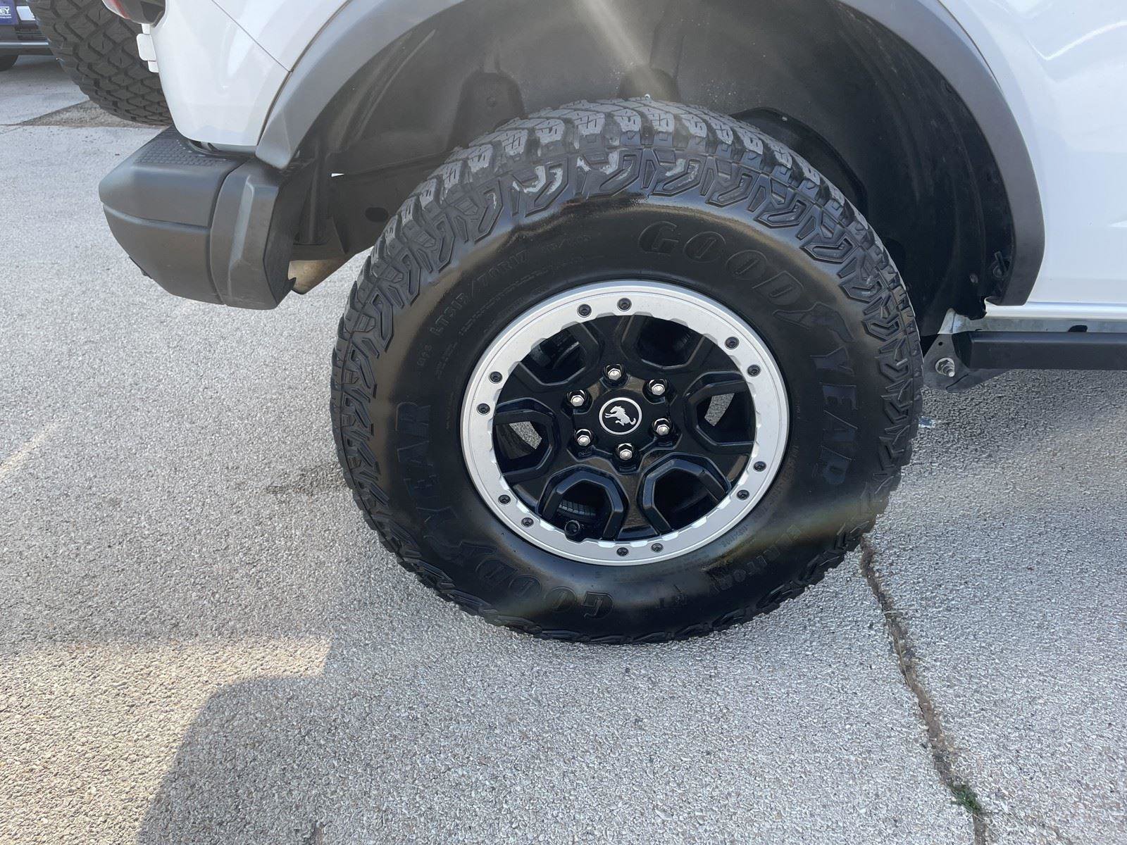 Used 2022 Ford Bronco Badlands image 35