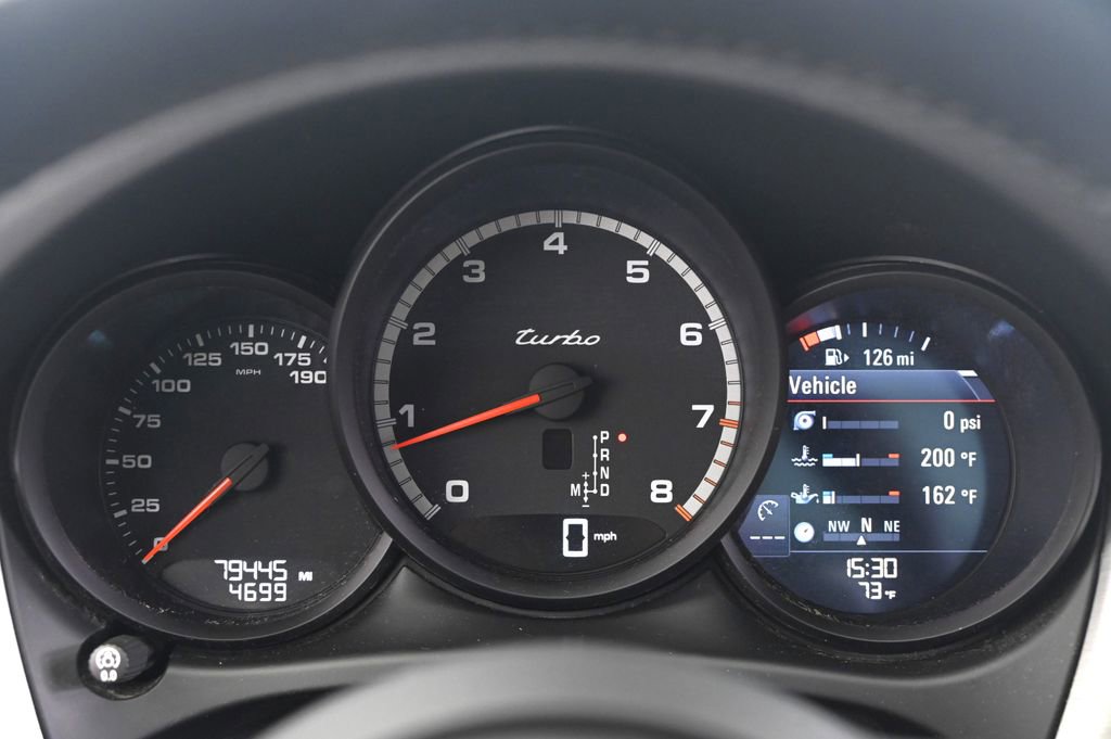 Certified 2021 Porsche Macan Turbo image 38