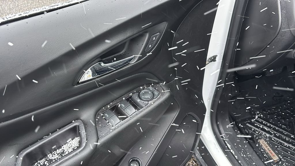 Used 2019 Chevrolet Equinox LT image 14