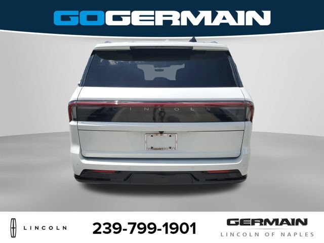 New 2026 Lincoln Navigator L Premier AWD/4WD image 9