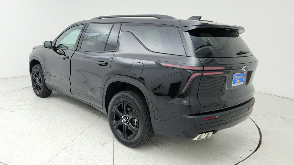 New 2027 Chevrolet Traverse LT w/ Driver Confidence Package FWD image 5