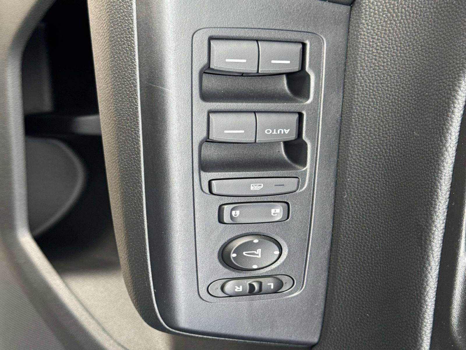 Used 2025 Honda CR-V LX image 16