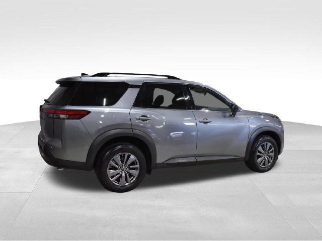 Used 2026 Nissan Pathfinder SV AWD/4WD image 10