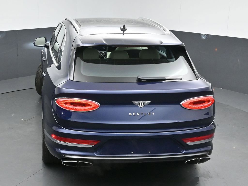 Used 2021 Bentley Bentayga image 41