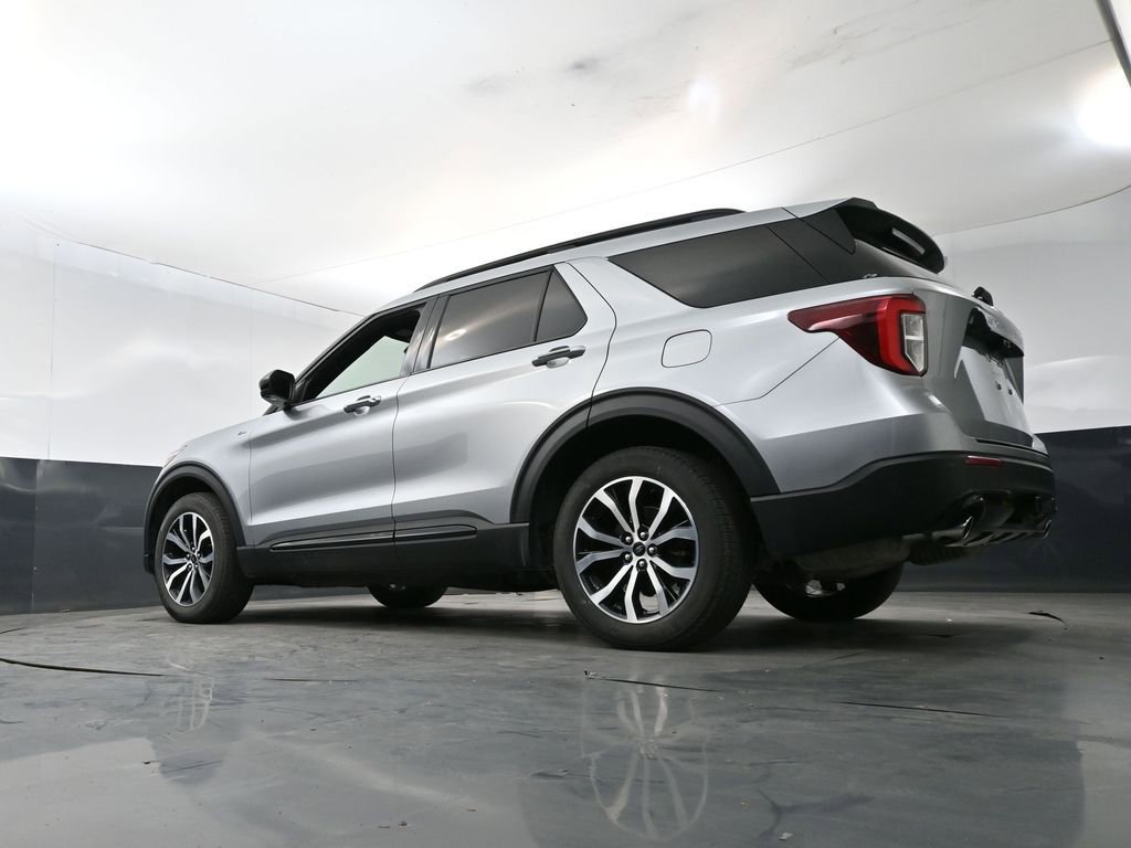 Used 2023 Ford Explorer ST-Line w/ Class IV Trailer Tow Package AWD/4WD image 21