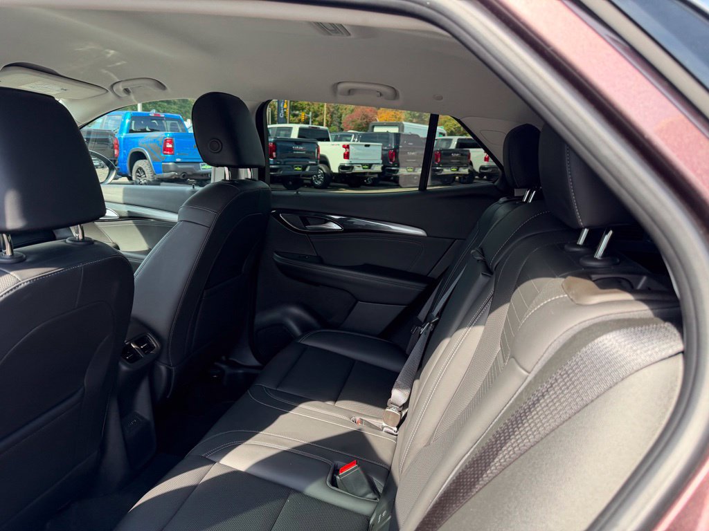 Certified 2024 Buick Envision Preferred AWD/4WD image 11