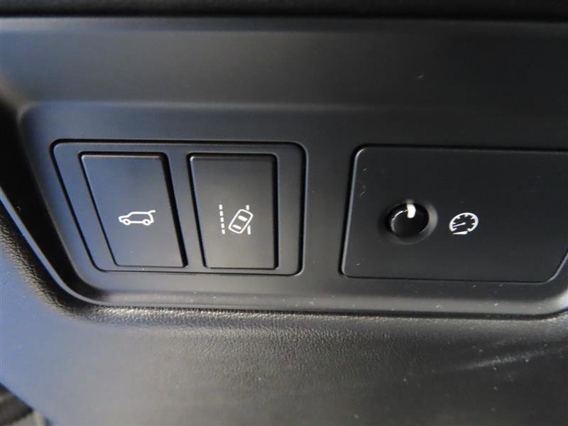 Used 2017 Land Rover Range Rover Sport SVR image 19