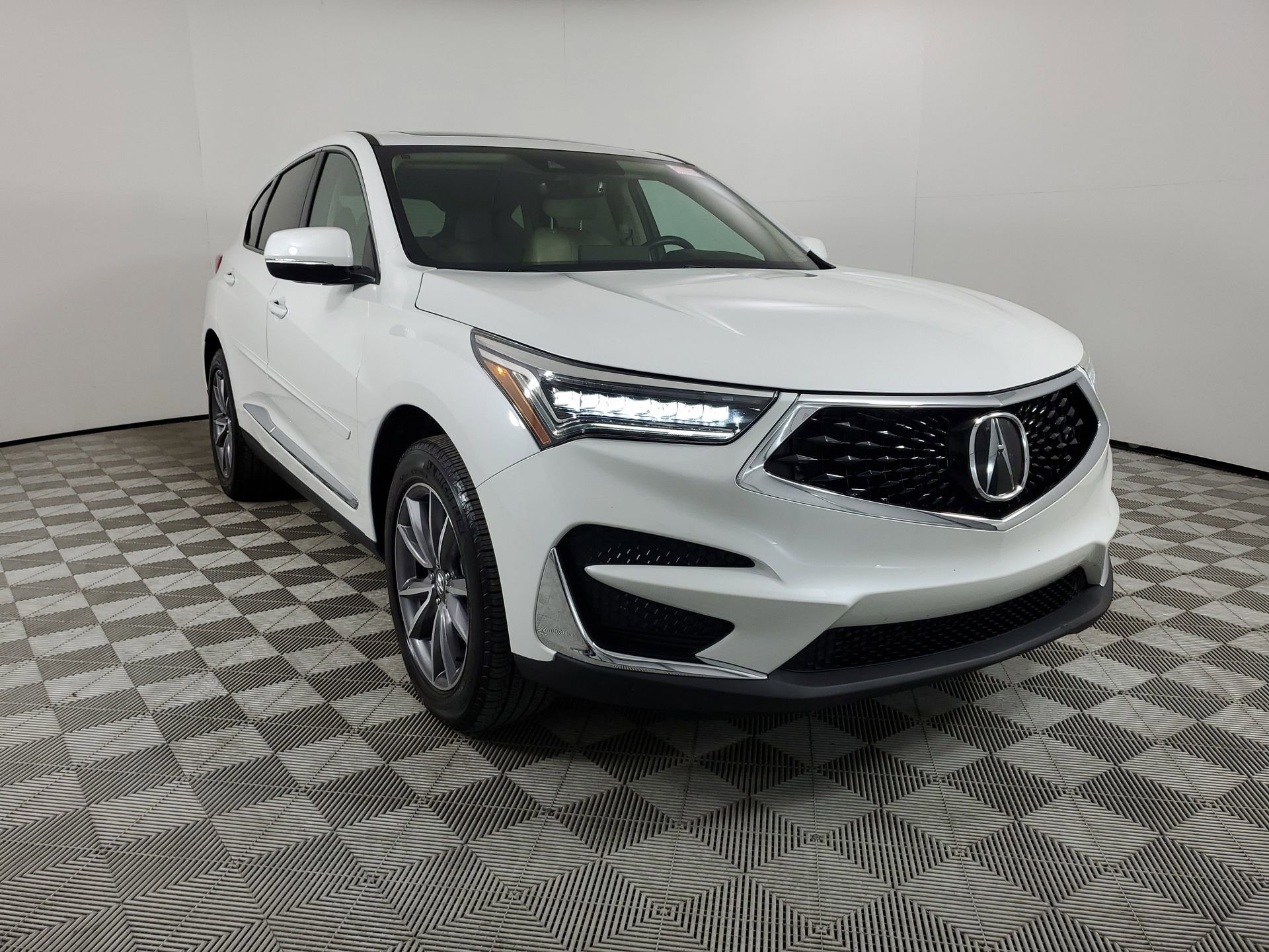 Used 2021 Acura RDX w/ Technology Package image 2