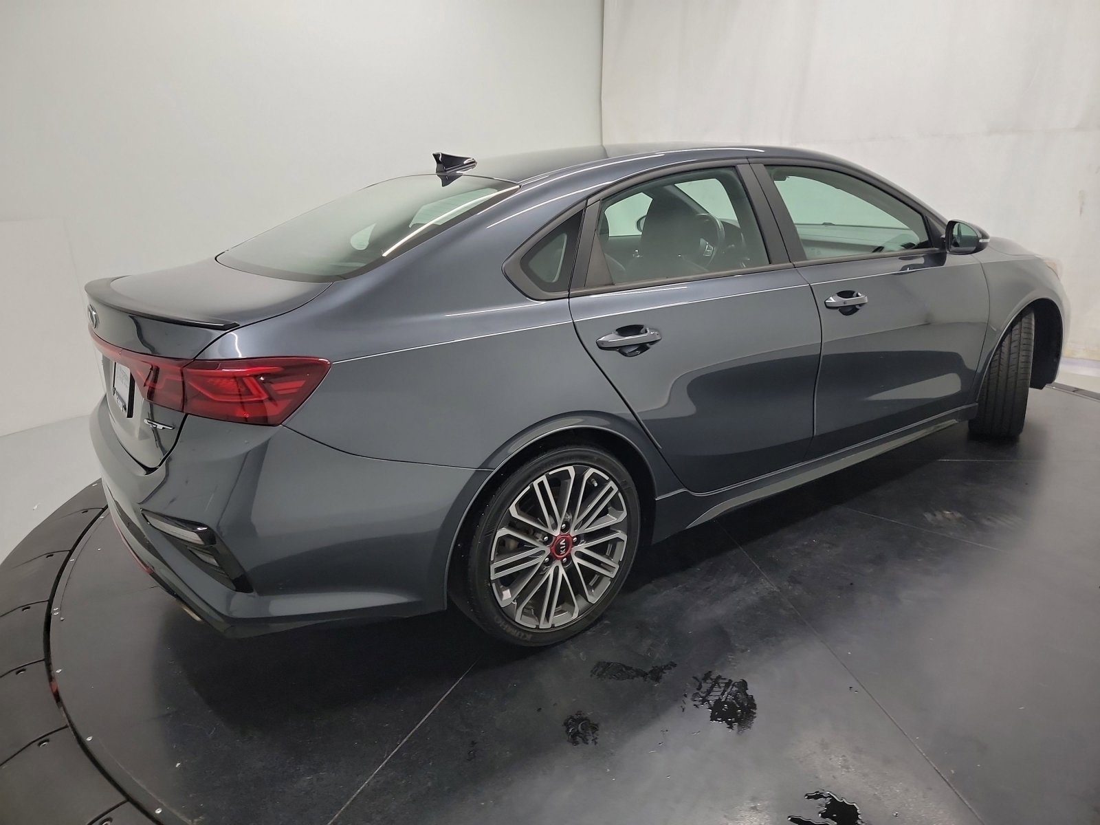 Used 2020 Kia Forte GT image 9