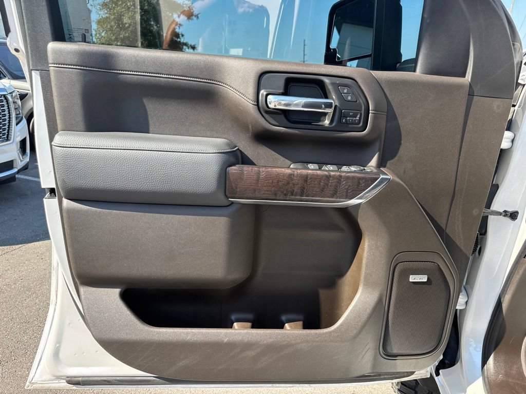 Used 2022 GMC Sierra 2500 Denali w/ Denali Ultimate Package AWD/4WD image 10