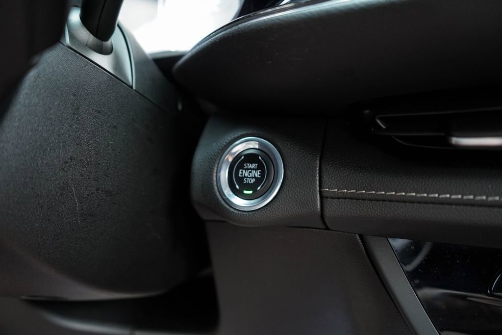 Used 2023 Buick Envision Essence FWD image 22