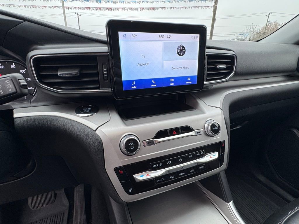 Used 2022 Ford Explorer XLT w/ Equipment Group 202A image 28