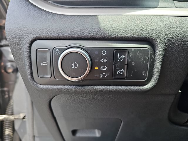Used 2023 Ford Explorer XLT w/ Equipment Group 202A RWD image 33