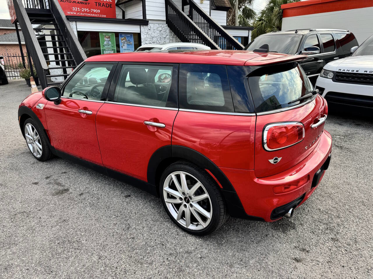Used 2018 MINI Cooper Clubman S image 2