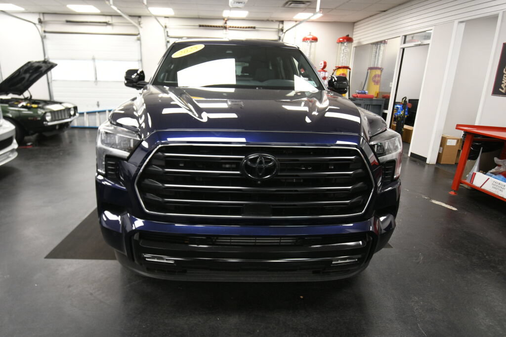 Certified 2025 Toyota Sequoia Limited w/ Tow Technology Package AWD/4WD image 3