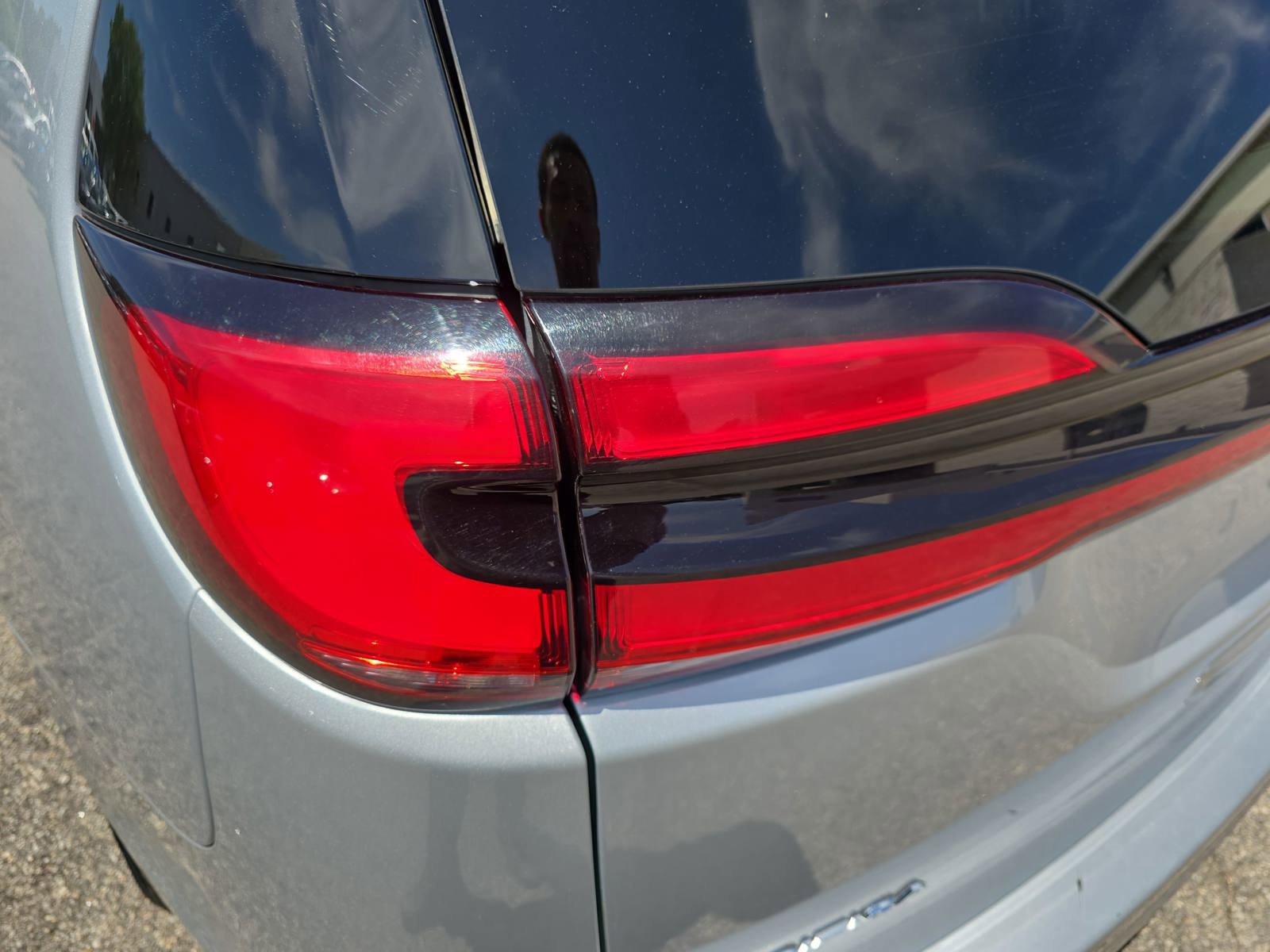 Used 2023 Chrysler Pacifica Touring-L FWD image 36