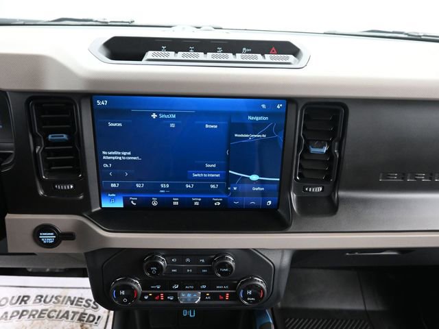 Used 2023 Ford Bronco Wildtrak image 15