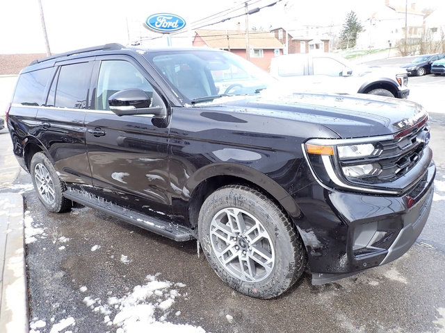 New 2026 Ford Expedition Active image 8