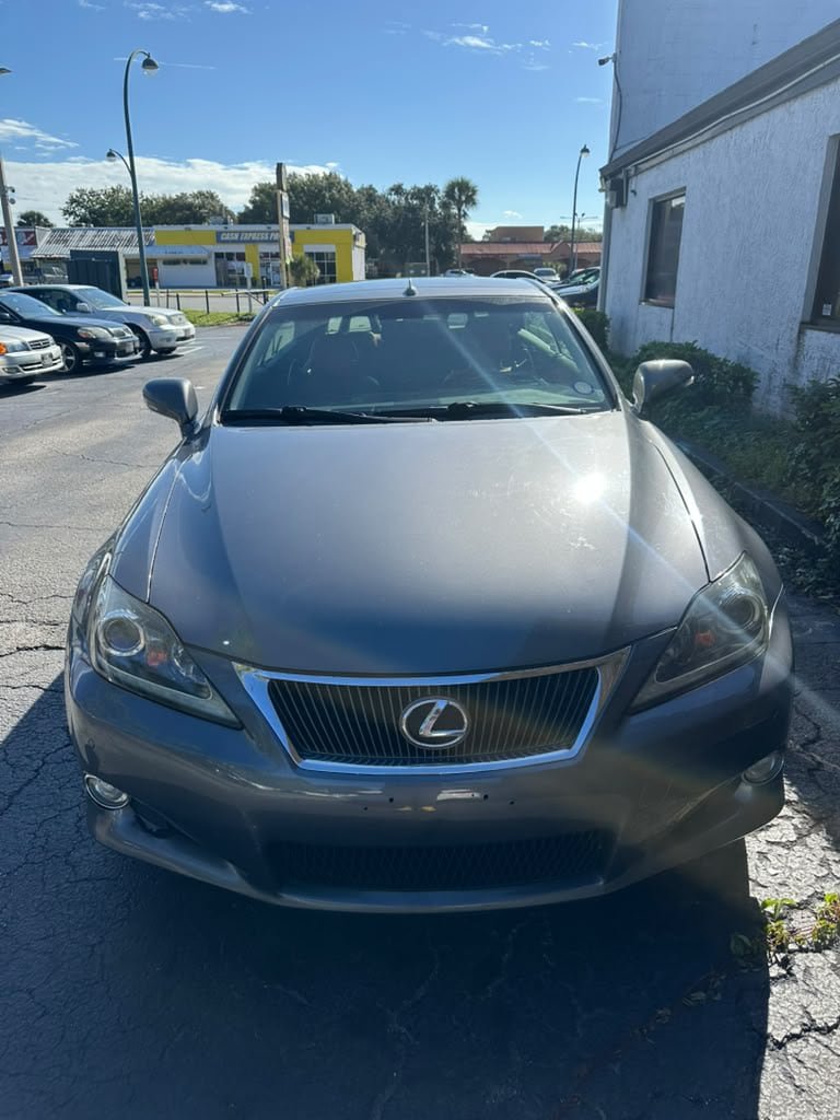 Used 2012 Lexus IS 250C w/ Luxury Pkg RWD image 11