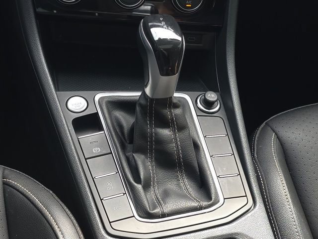 Used 2023 Volkswagen Jetta SE image 14