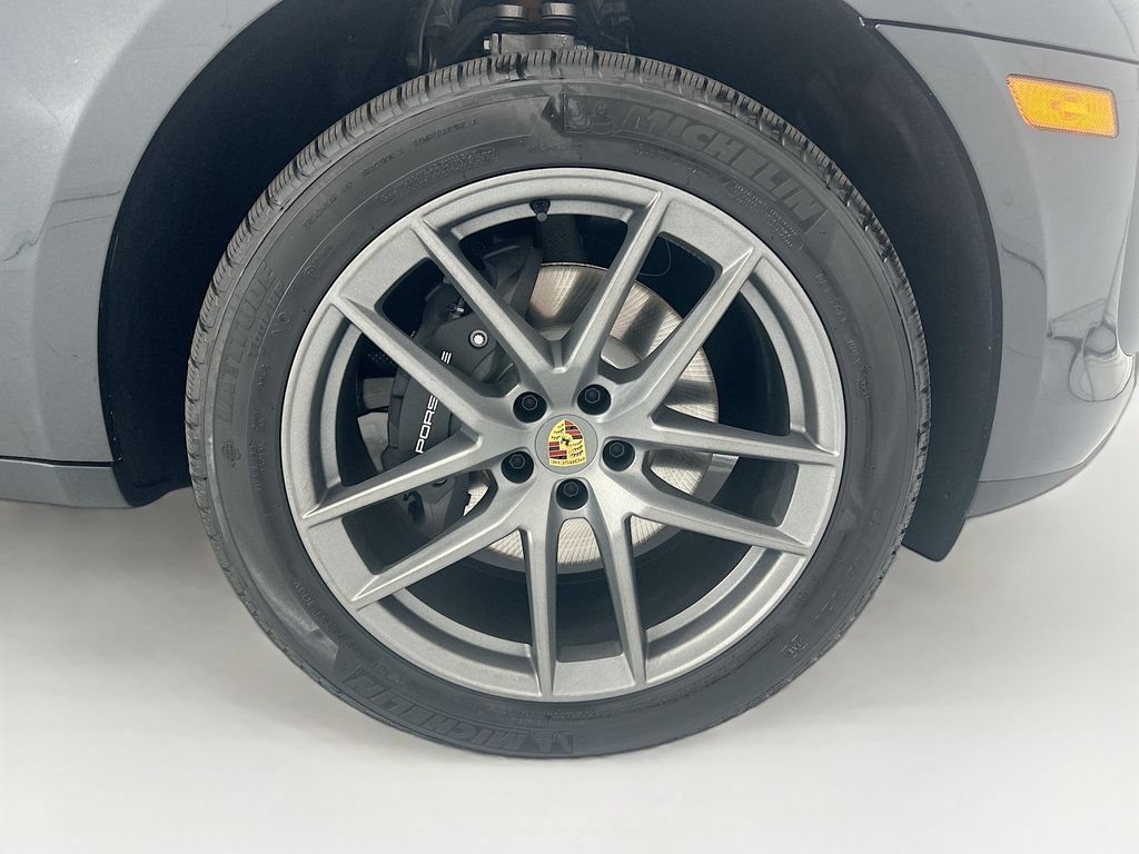 Used 2026 Porsche Macan AWD/4WD image 32