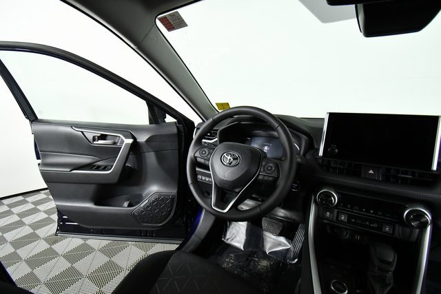 New 2025 Toyota RAV4 XLE image 19
