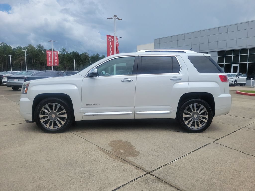 Used 2017 GMC Terrain Denali FWD video 2