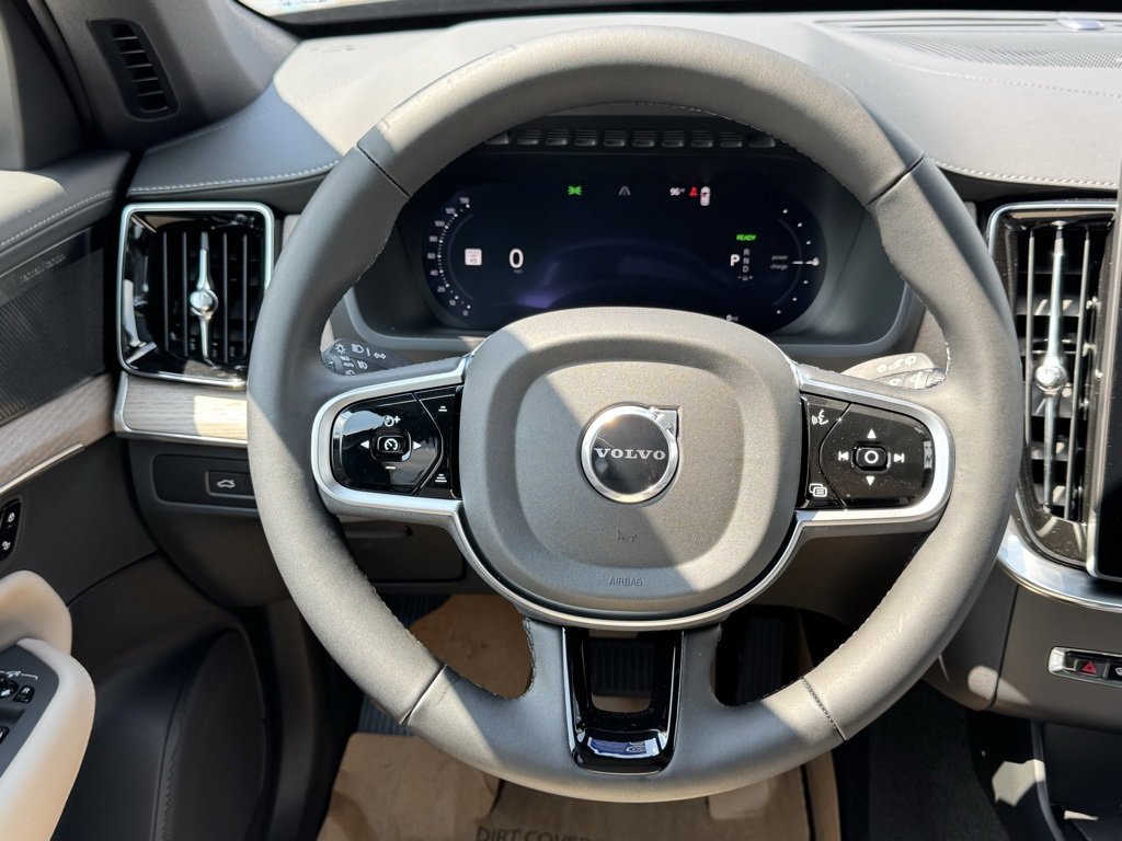 New 2026 Volvo XC90 T8 Plus image 13