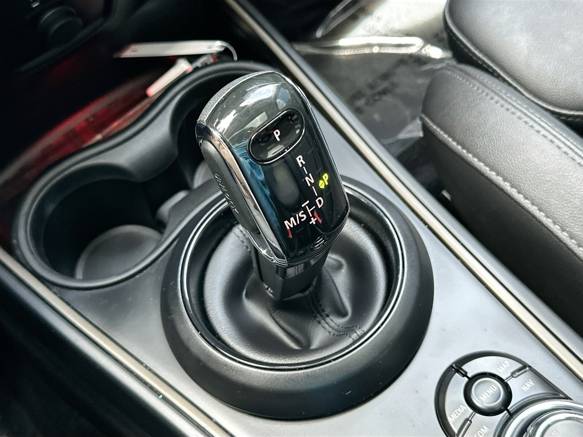 Used 2024 MINI Cooper Countryman S w/ Premium Package FWD image 17