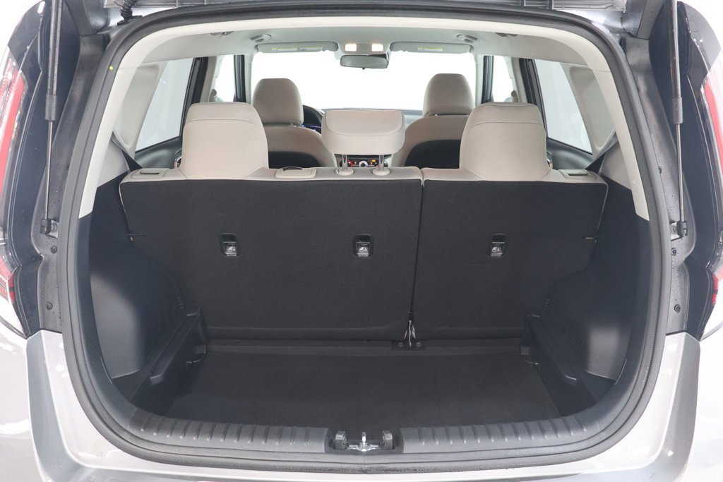 Used 2025 Kia Soul LX w/ LX Technology Package FWD image 33
