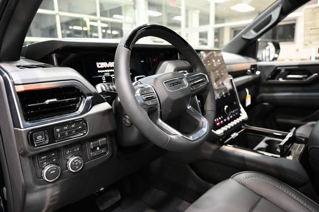 New 2026 GMC Yukon XL Denali w/ Denali Reserve Package image 25