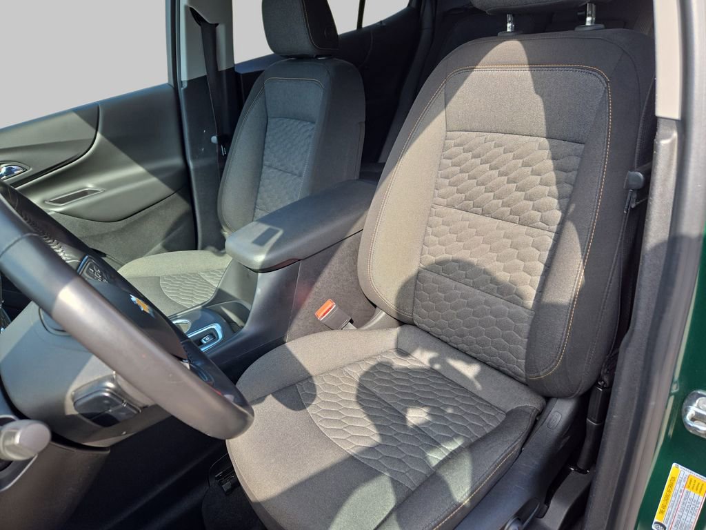 Used 2018 Chevrolet Equinox LT image 18