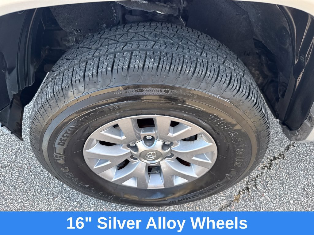 Used 2019 Toyota Tacoma SR5 RWD image 11