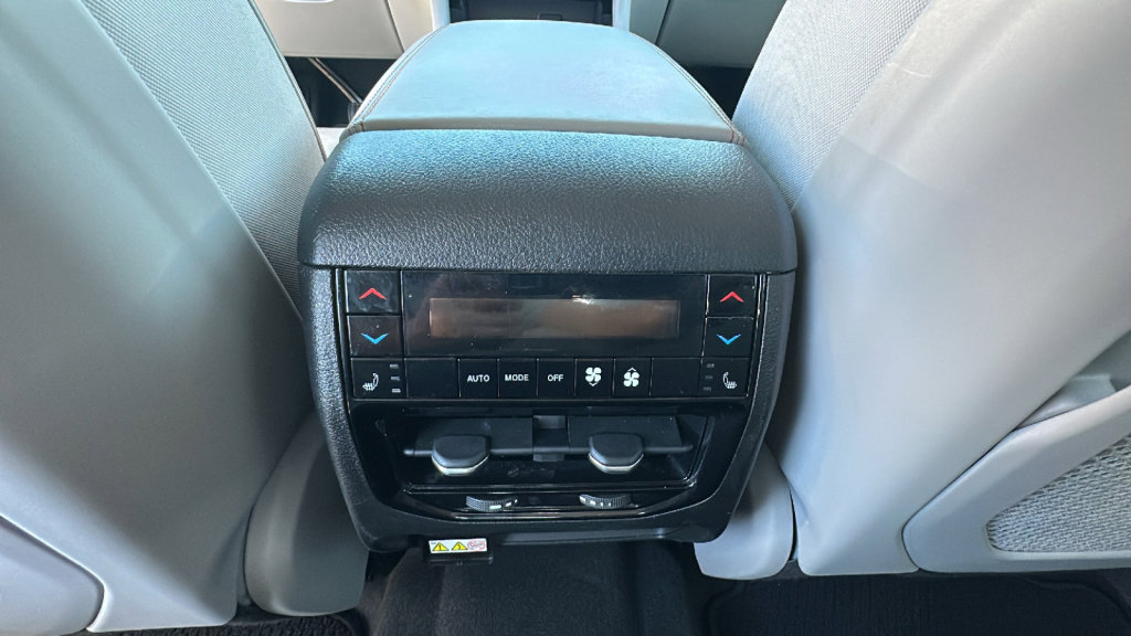 Used 2021 Jeep Grand Cherokee L Summit w/ Advanced Protech Group IV image 25