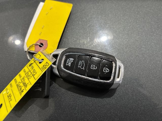 Used 2020 Hyundai Santa Fe SEL image 31