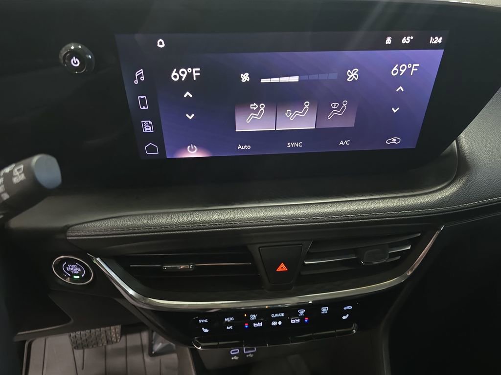 Used 2025 Buick Encore GX Avenir w/ Avenir Convenience Package AWD/4WD image 22