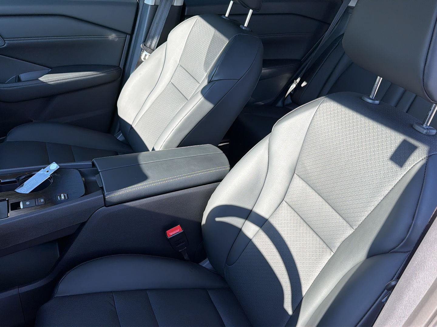 New 2026 Nissan Rogue Dark Armor FWD image 28