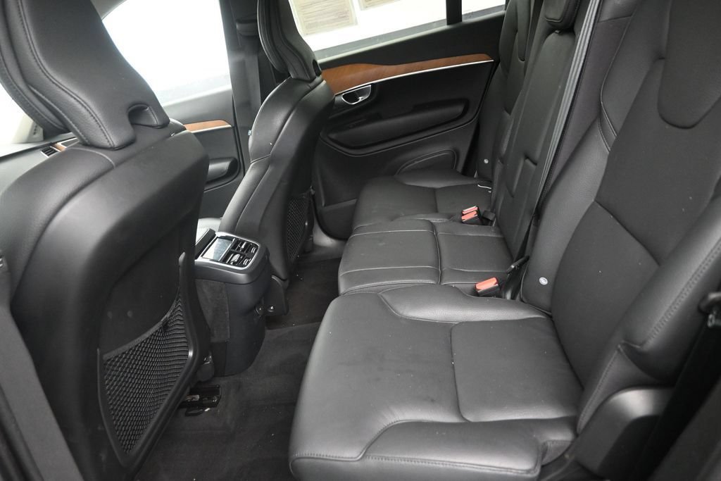 Used 2024 Volvo XC90 B6 Plus w/ Protection Package Premier AWD/4WD image 15