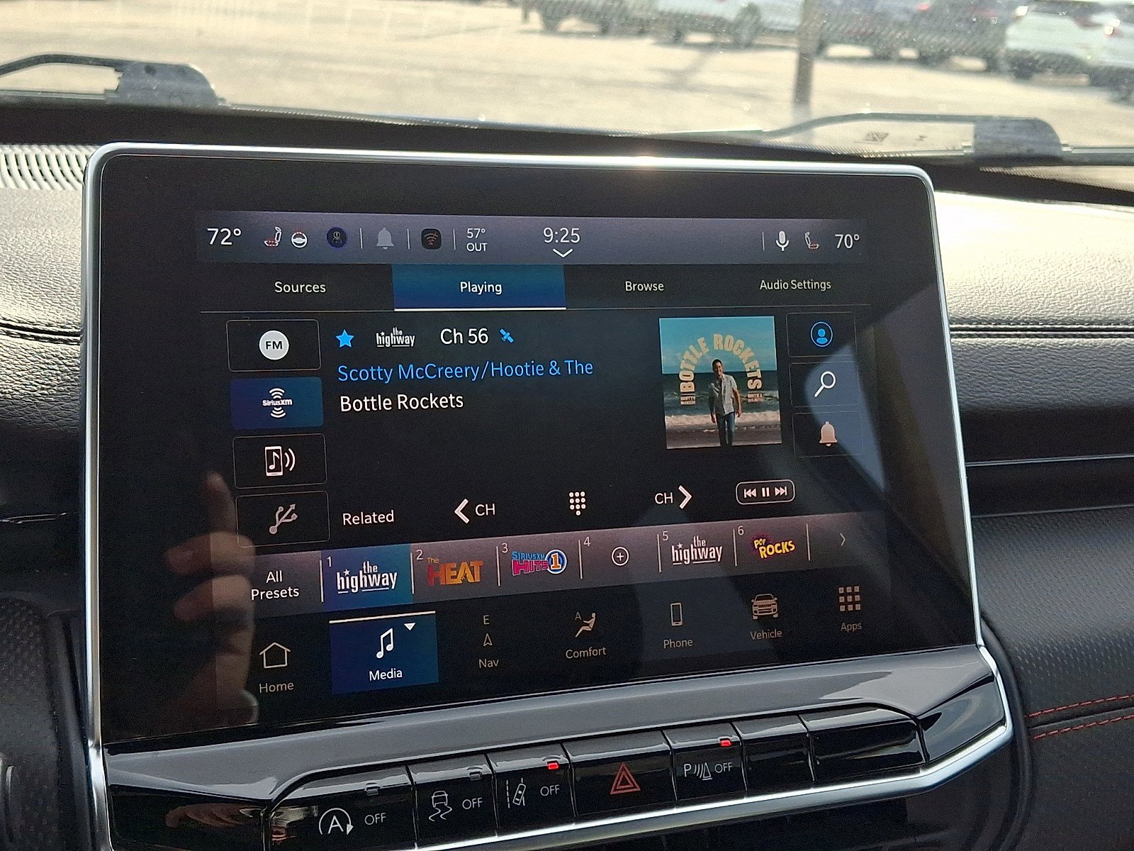 Used 2025 Jeep Compass Trailhawk w/ Trailhawk Elite Group image 15