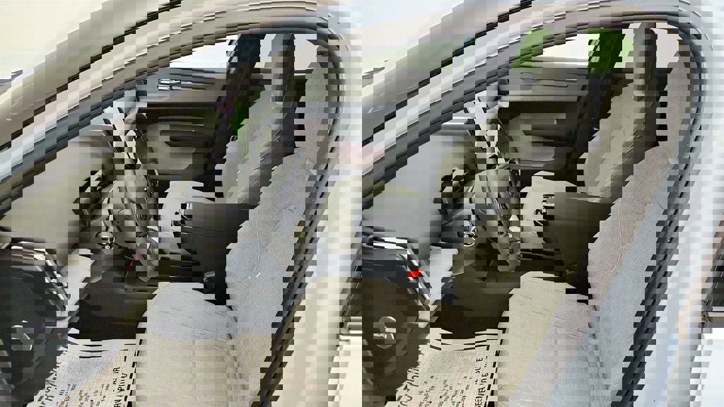 Used 2025 Volvo EX30 Ultra image 21