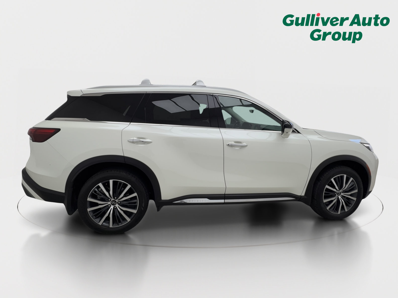 Used 2023 INFINITI QX60 Sensory w/ Vision Package FWD image 10